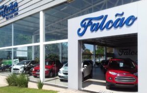 Falcão Veículos
